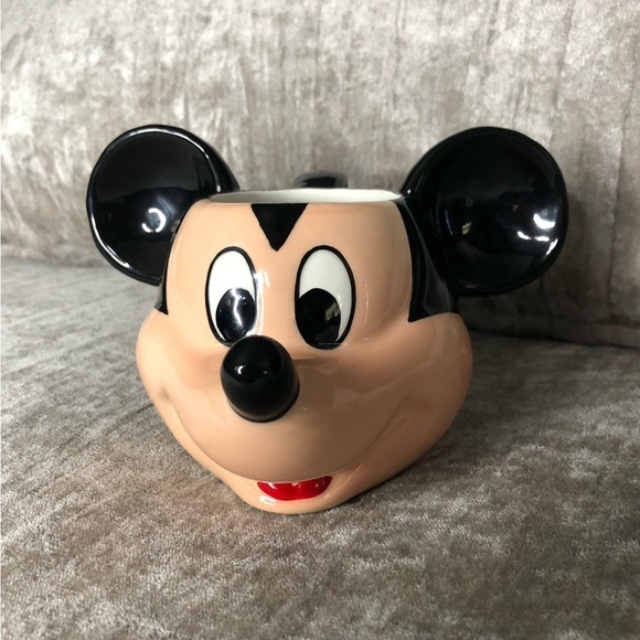 Vintage 90’s 3D Ceramic Disney Mickey Mouse coffee tea mug cup ceramic - Picture 9 of 9